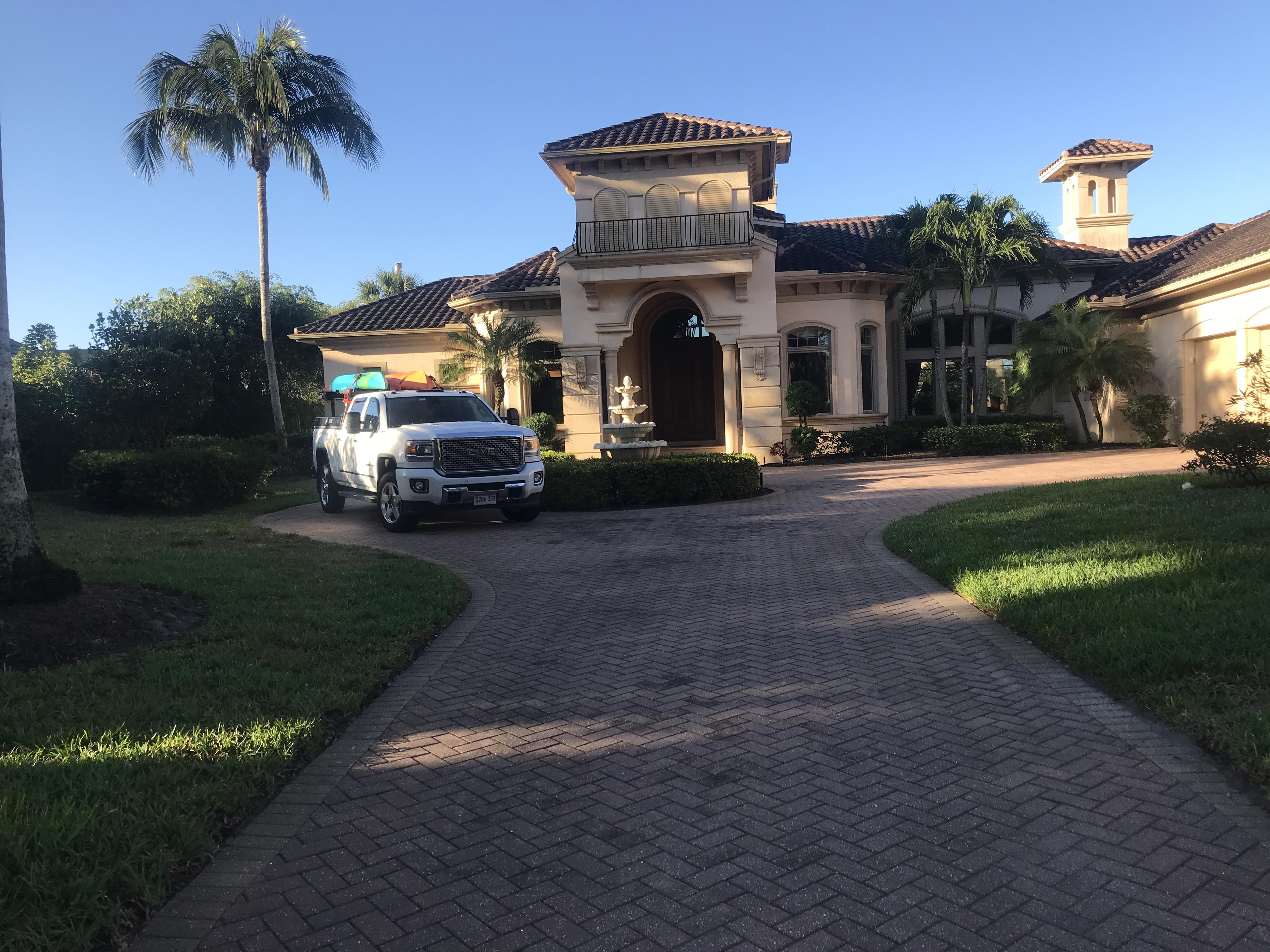 A Walk Around The Colony at Pelican Landing Airstream Time