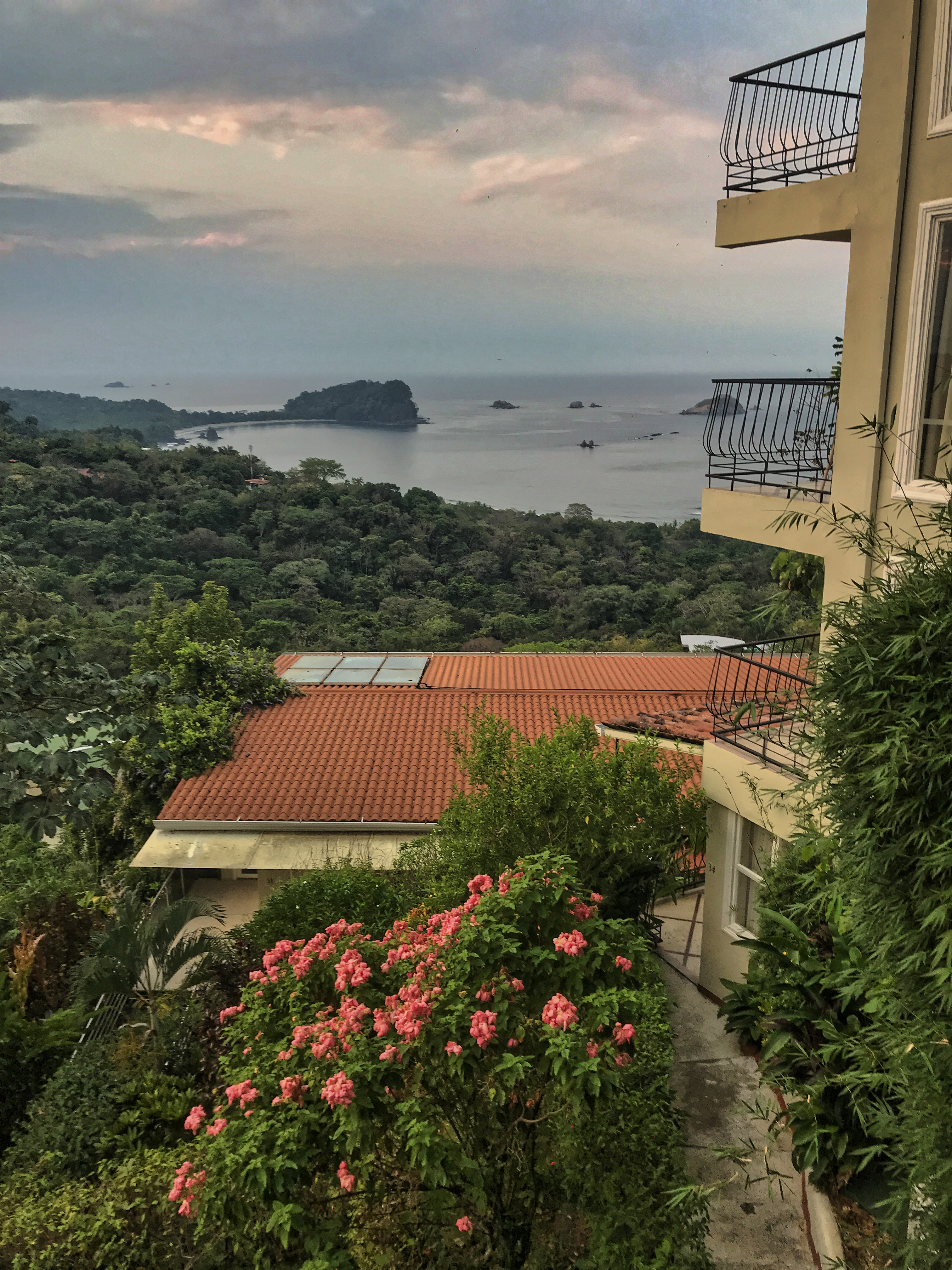 Costa Rica, April 4